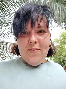 Divine Pouvoir online show from 17, 2, 2026