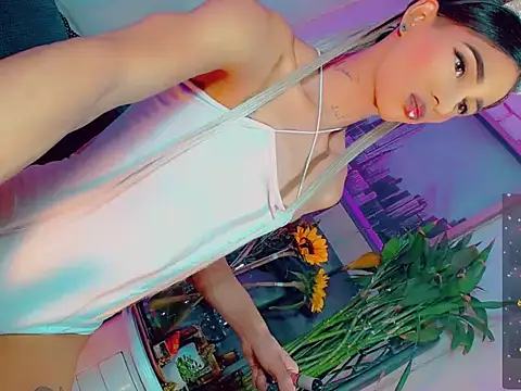 agathaferrer3 online show from 22, 3, 2026