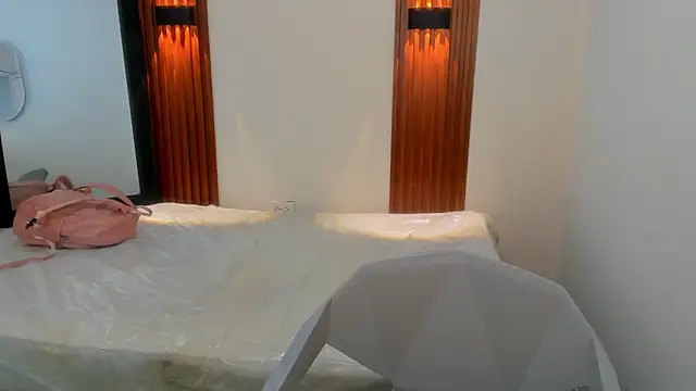 VivianOwen9 online show from 2, 2, 2026