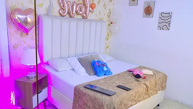 Celeste Clarke online show from 16, 2, 2026