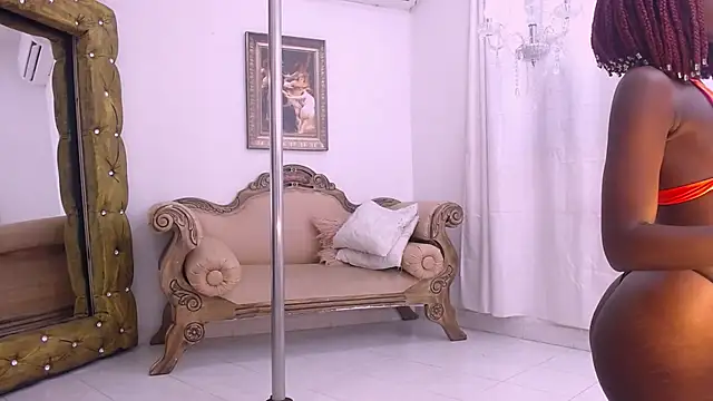 Snapshot of MilaHallu chatting on 26, 5, 2026 MilaHallu online show from 26, 5, 2026