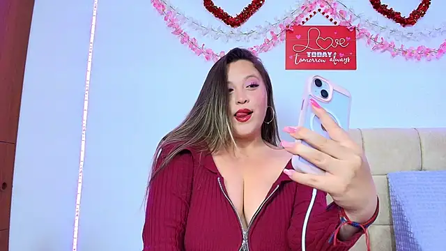 emma honey   online show from 3, 4, 2026
