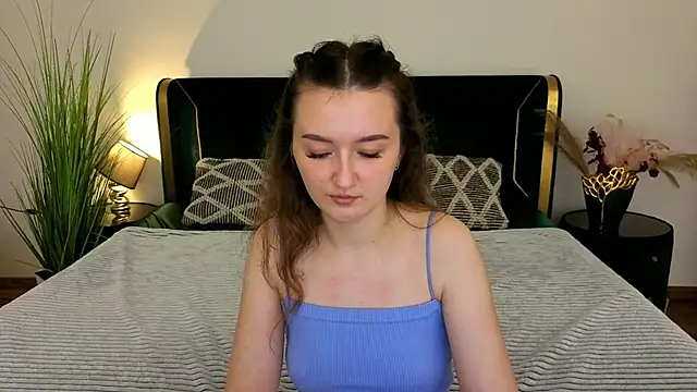 CyrenaLuxe online show from 11, 5, 2026