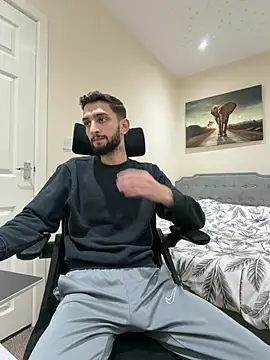 Juliann69Ramiro online show from 13, 1, 2026