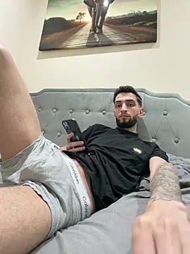 Juliann69Ramiro online show from 17, 2, 2026