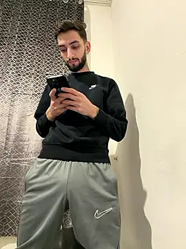 Juliann69Ramiro online show from 8, 1, 2026