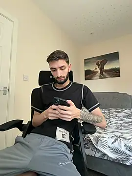 Juliann69Ramiro online show from 14, 1, 2026