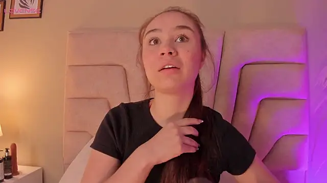 Snapshot of Amelia_Saenz_ chatting on 22, 2, 2026 Amelia Saenz online show from 22, 2, 2026