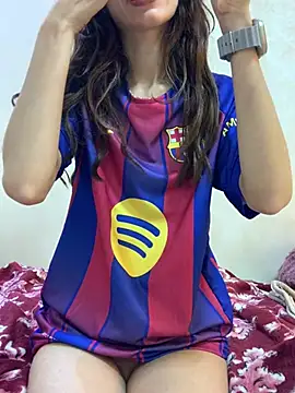 yasmina2020 online show from 9, 4, 2026