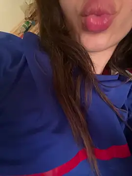 Snapshot of yasmina2020 chatting on 31, 7, 2026 yasmina2020 online show from 31, 7, 2026