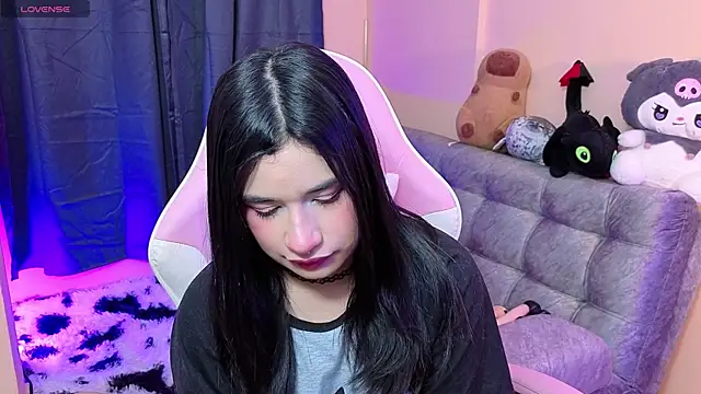 bonnieTaylor1 online show from 11, 4, 2026