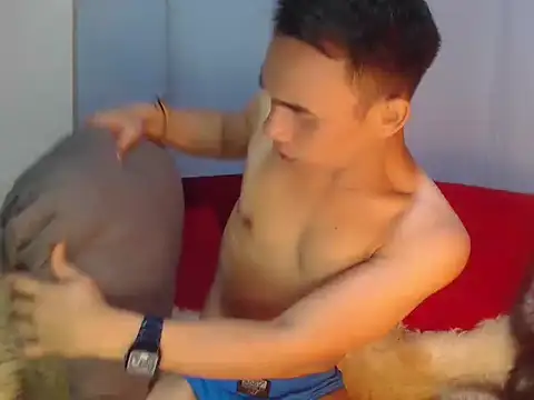 Snapshot of hotasianguyxxx chatting on 14, 12, 2025 hotasianguyxxx online show from 14, 12, 2025