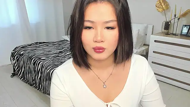 Brunette Charm online show from 5, 2, 2026