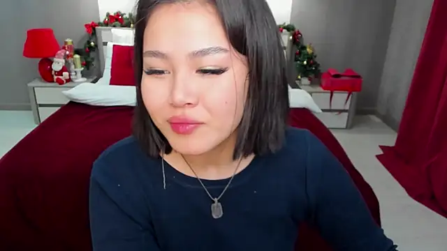 Brunette Charm online show from 21, 12, 2025