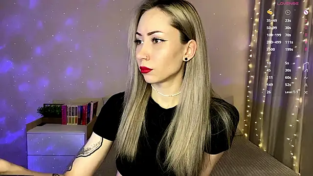 sun under skyy online show from 11, 3, 2026