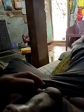 loki-king-143 online show from 12, 4, 2026