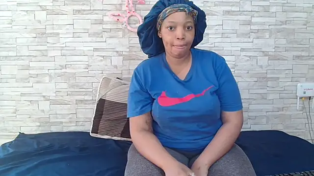 Yellowmellow01 online show from 14, 4, 2026