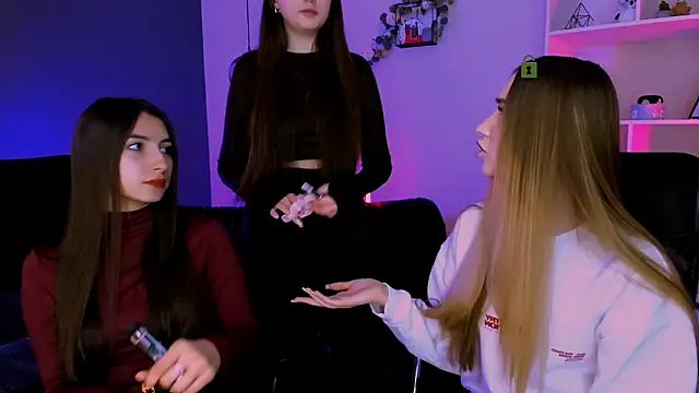 mila firee online show from 19, 3, 2026