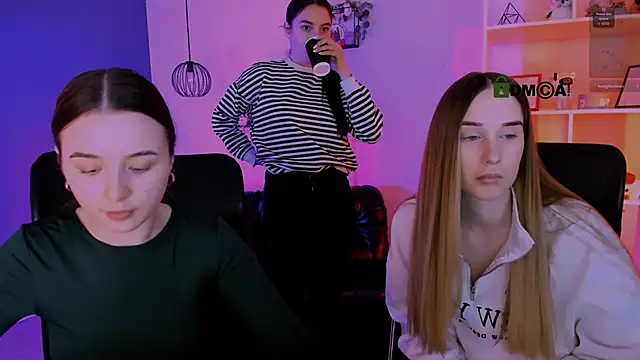 mila firee online show from 23, 4, 2026