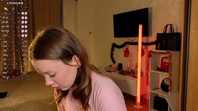 Snapshot of Cara_Sweet1 chatting on 8, 1, 2026 Cara Sweet1 online show from 8, 1, 2026