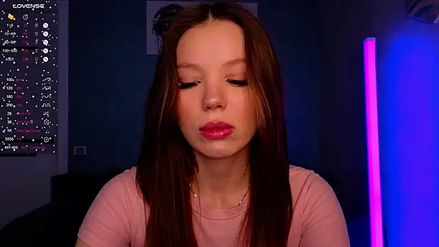 Snapshot of Cara_Sweet1 chatting on 24, 2, 2026 Cara Sweet1 online show from 24, 2, 2026