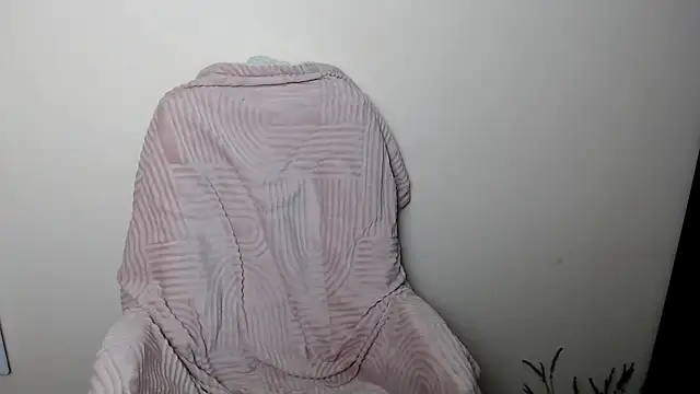 LiaSeass  online show from 1, 2, 2026