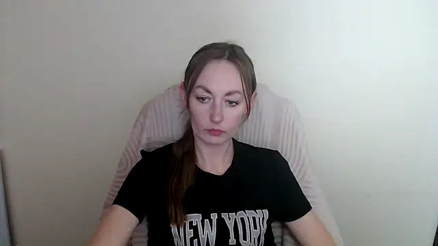 LiaSeass  online show from 3, 5, 2026