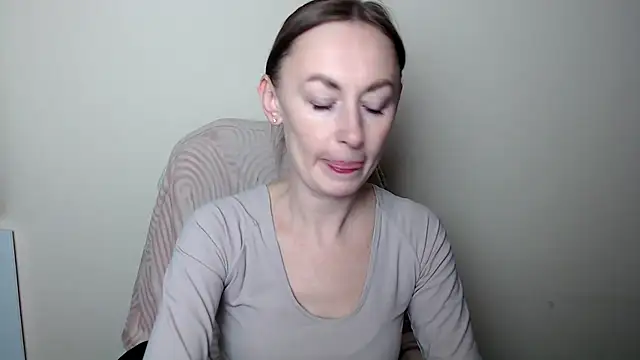 LiaSeass  online show from 17, 3, 2026