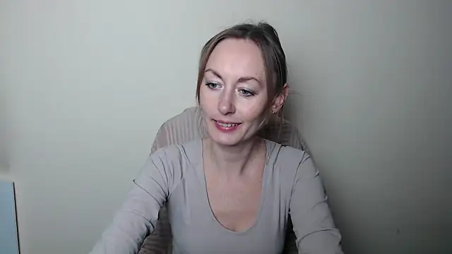 LiaSeass  online show from 4, 4, 2026