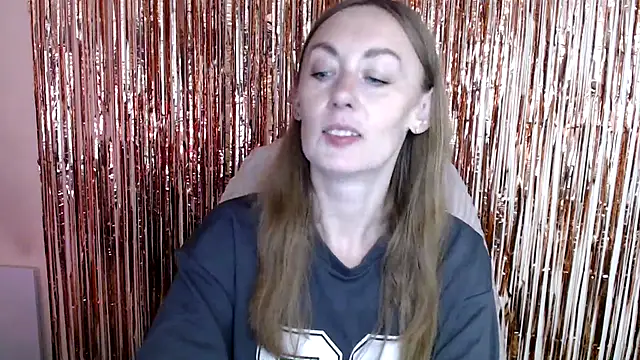 Snapshot of LiaSeass_ chatting on 13, 7, 2026 LiaSeass online show from 13, 7, 2026