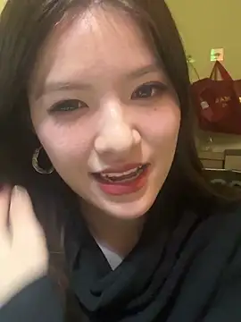 Momochen8839 online show from 24, 2, 2026