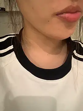 Snapshot of -Bibi-18 chatting on 30, 4, 2026 -Bibi-18 online show from 30, 4, 2026