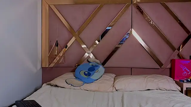 Stephanny Blush online show from 11, 2, 2026