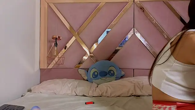 Stephanny Blush online show from 23, 4, 2026