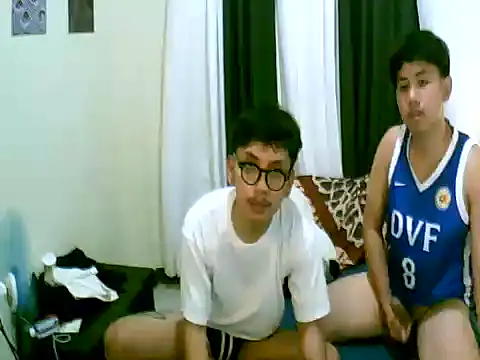 Snapshot of dylan_hardfucker chatting on 26, 5, 2026 dylan hardfucker online show from 26, 5, 2026