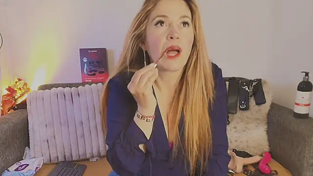 Laura hotmilf online show from 2, 4, 2026