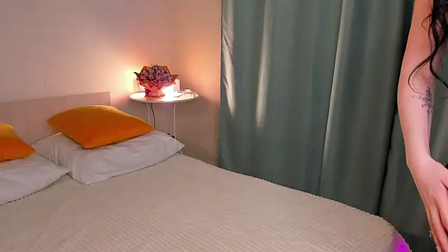 Snapshot of LisaColee chatting on 25, 5, 2026 LisaColee online show from 25, 5, 2026