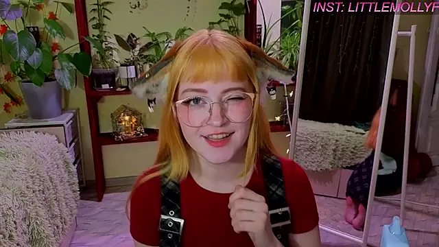 LittleFoxHole online show from 8, 4, 2026