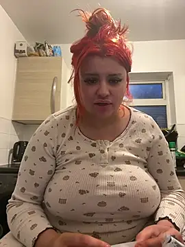 Curvybabesxxo online show from 13, 1, 2026