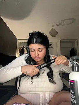 Curvybabesxxo online show from 1, 3, 2026