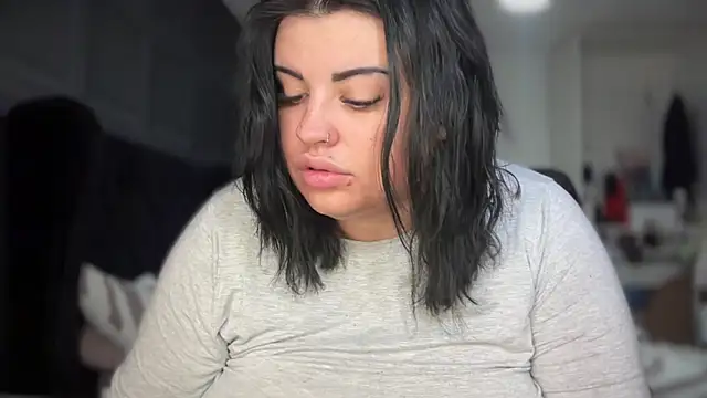 Curvybabesxxo online show from 23, 2, 2026