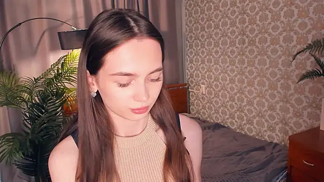 Snapshot of YvonneRobes chatting on 14, 6, 2026 YvonneRobes online show from 14, 6, 2026