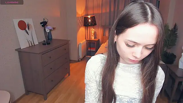 YvonneRobes online show from 15, 2, 2026