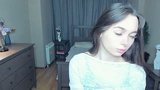 YvonneRobes online show from 19, 2, 2026