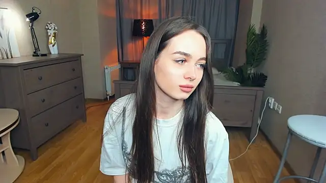 YvonneRobes online show from 7, 1, 2026