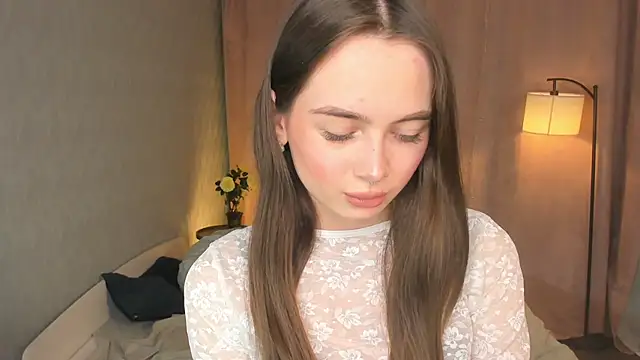 YvonneRobes online show from 3, 4, 2026