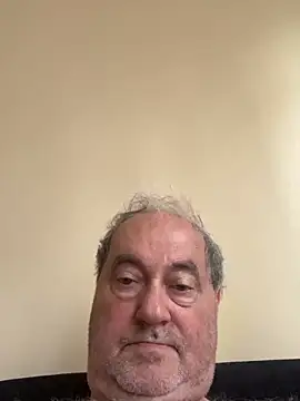 Snapshot of csikar chatting on 3, 6, 2026 csikar online show from 3, 6, 2026
