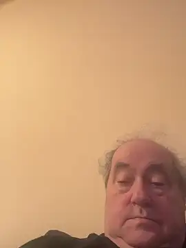 csikar online show from 4, 2, 2026