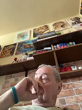 csikar online show from 18, 4, 2026