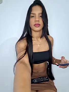 meenina veneno online show from 13, 2, 2026